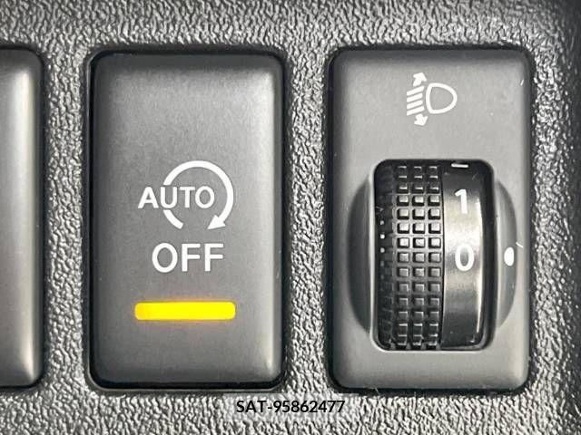 Nissan MARCH 2012-02 326774-4