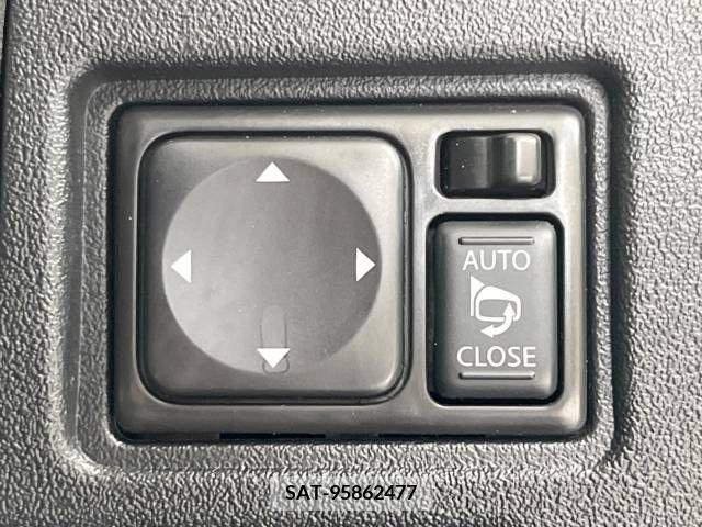 Nissan MARCH 2012-02 326774-7