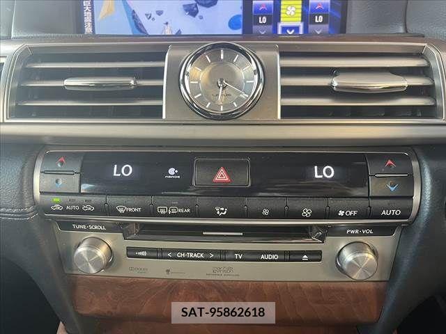 Lexus LS 2013-01 362897-29