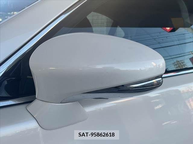Lexus LS 2013-01 362897-27