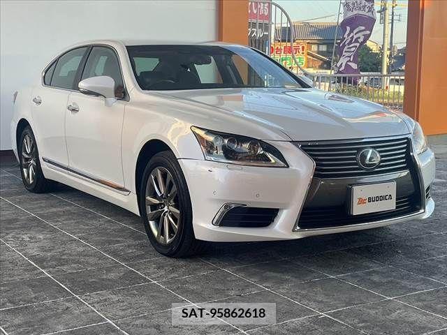 Lexus LS 2013-01 362897-8