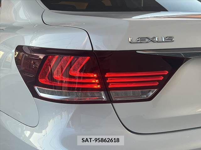 Lexus LS 2013-01 362897-26