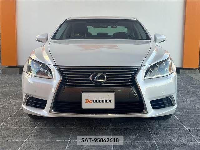 Lexus LS 2013-01 362897-7
