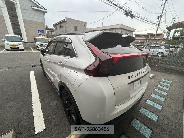 Mitsubishi ECLIPSE CROSS 2018-07 268329-2
