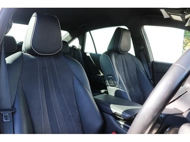 Toyota CROWN SEDAN 2018-08 6834-11