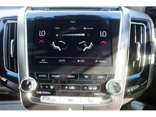 Toyota CROWN SEDAN 2018-08 6834-17