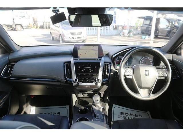Toyota CROWN SEDAN 2018-08 6834-13