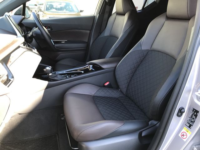 Toyota C-HR 2017-08 28328-17