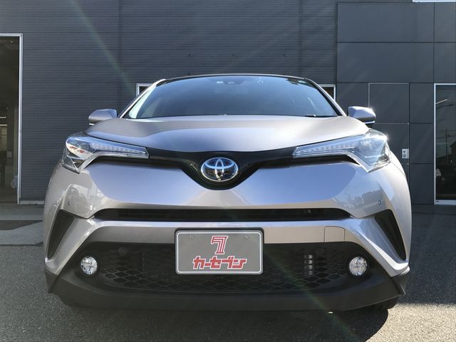 Toyota C-HR 2017-08 28328-3