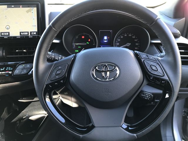 Toyota C-HR 2017-08 28328-18