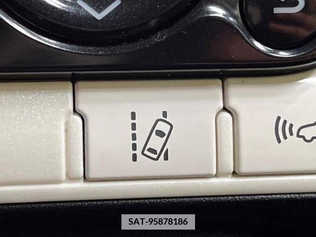 Toyota PRIUS 2016-02 383488-7