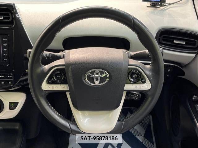 Toyota PRIUS 2016-02 383488-11