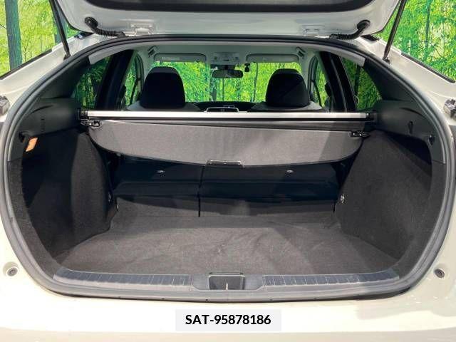 Toyota PRIUS 2016-02 383488-10