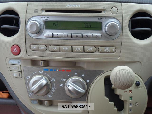 Toyota SIENTA 2013-07 313758-7