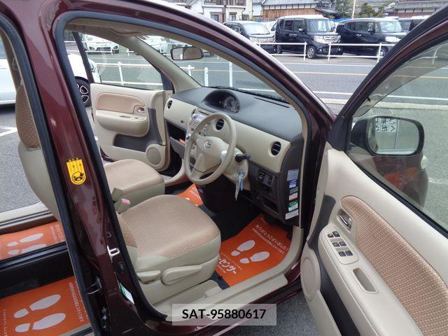 Toyota SIENTA 2013-07 313758-13