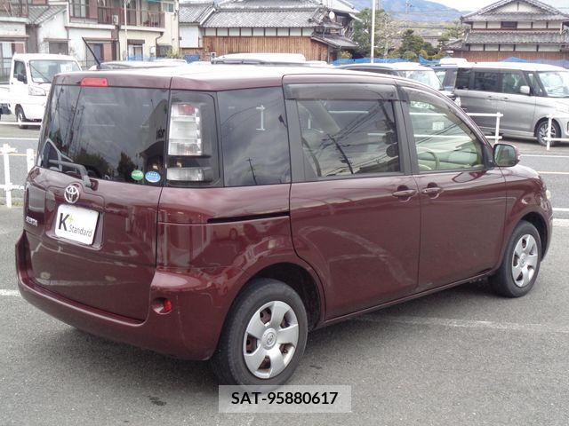 Toyota SIENTA 2013-07 313758-2