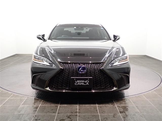 Lexus ES 2019-11 13389-4