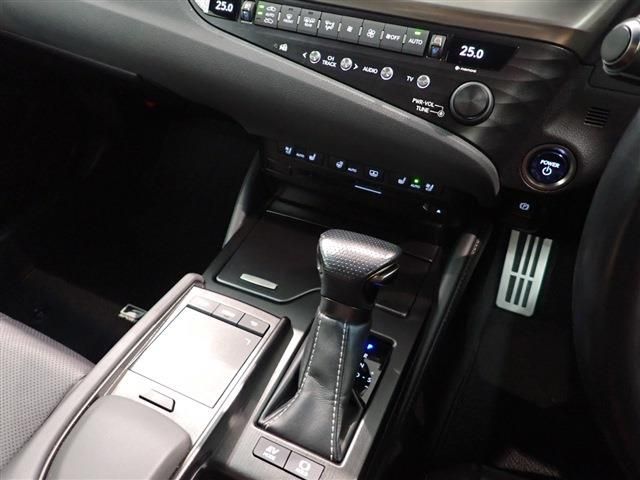 Lexus ES 2019-11 13389-16