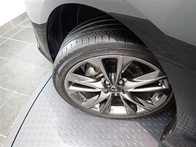Lexus ES 2019-11 13389-29