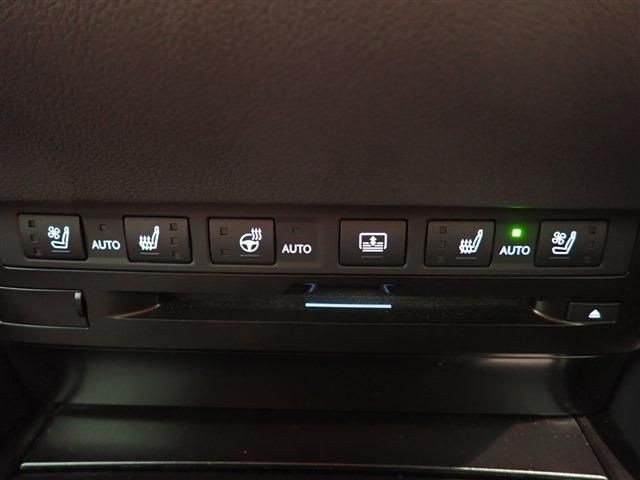 Lexus ES 2019-11 13389-18