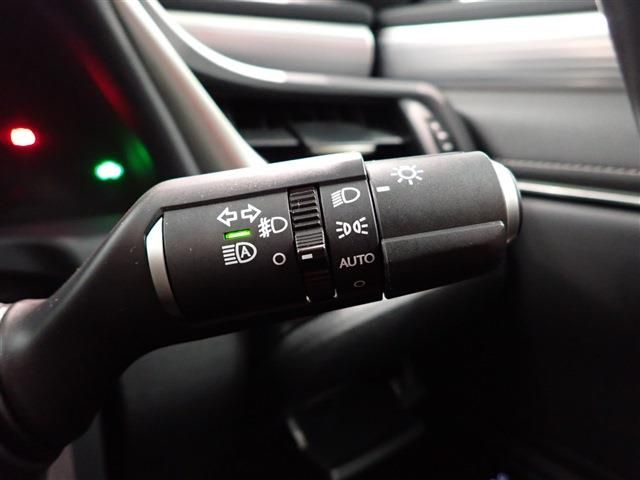 Lexus ES 2019-11 13389-21