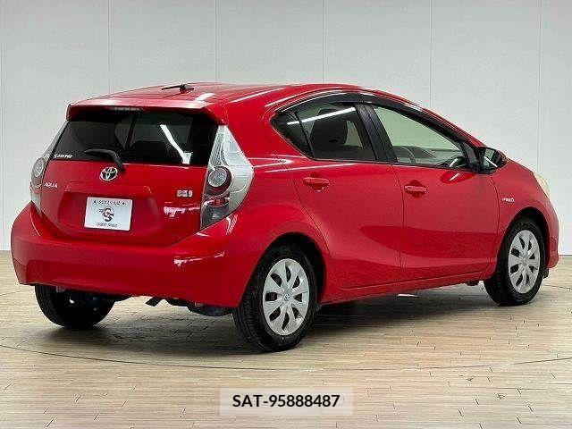 Toyota AQUA 2012-09 356115-15