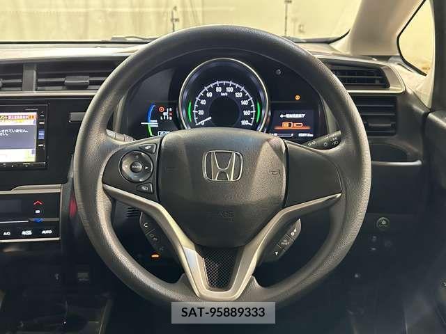 Honda FIT 2019-03 269393-13