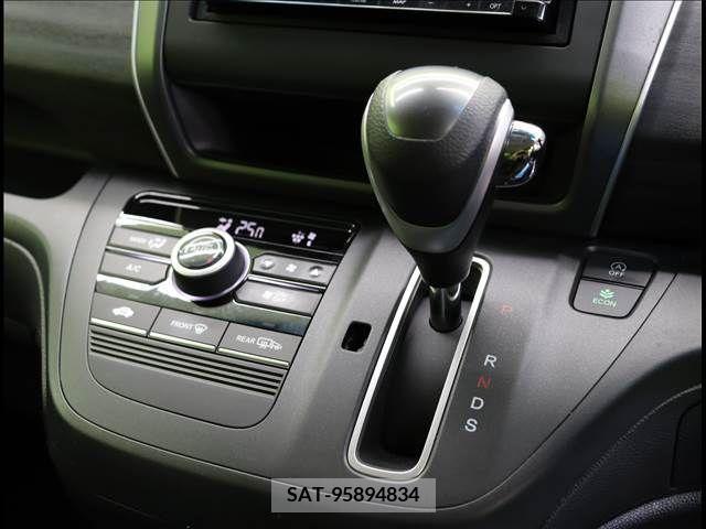 Honda FREED 2018-04 207366-11