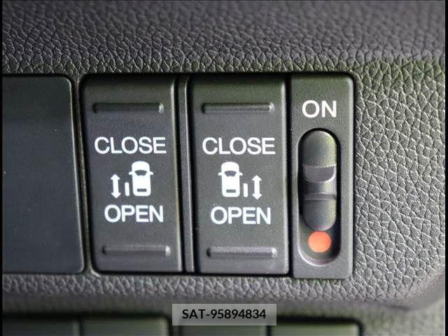 Honda FREED 2018-04 207366-6