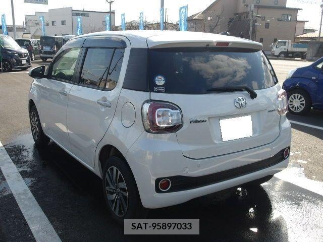 Toyota PASSO 2017-06 242288-3