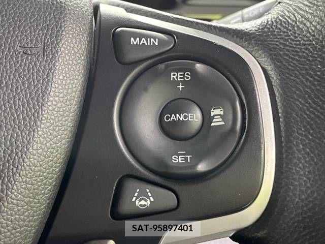 Honda e 2015-06 336648-7