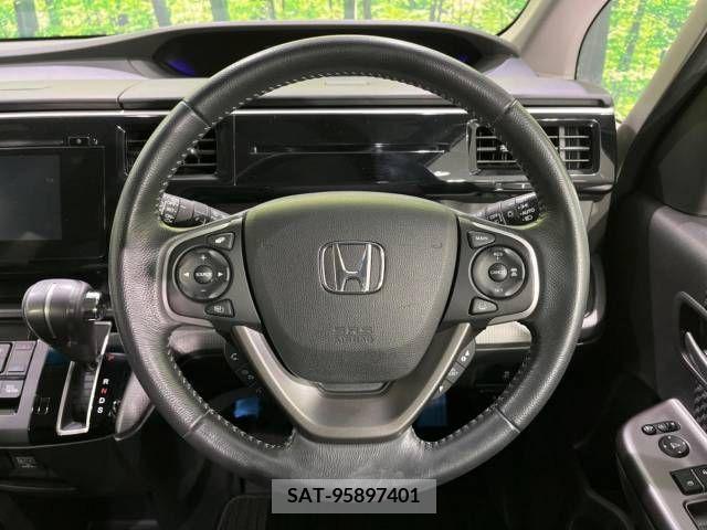 Honda e 2015-06 336648-12