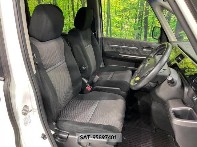 Honda e 2015-06 336648-8
