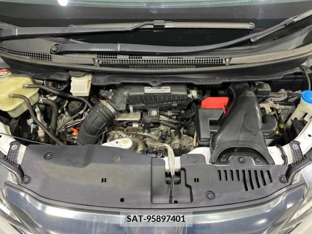 Honda e 2015-06 336648-19