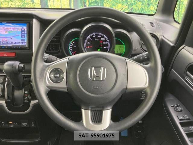 Honda N BOX 2017-04 306704-11