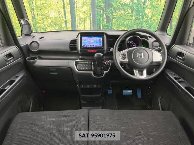 Honda N BOX 2017-04 306704-1
