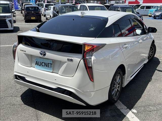 Toyota PRIUS 2016-01 281720-3
