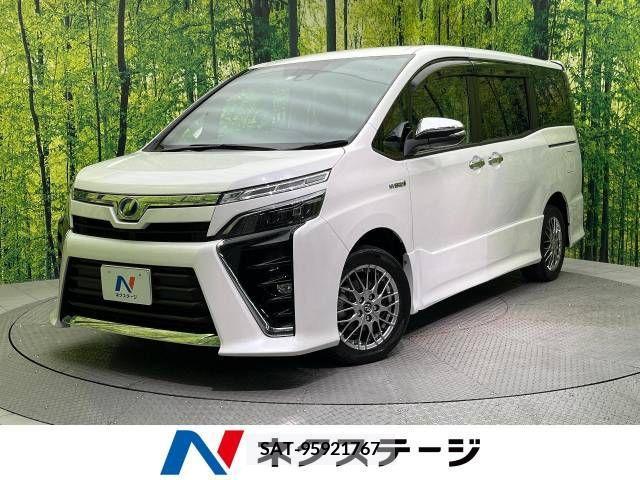 Toyota VOXY HYBRID 2018-05 382448-0