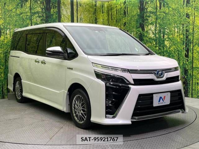 Toyota VOXY HYBRID 2018-05 382448-16