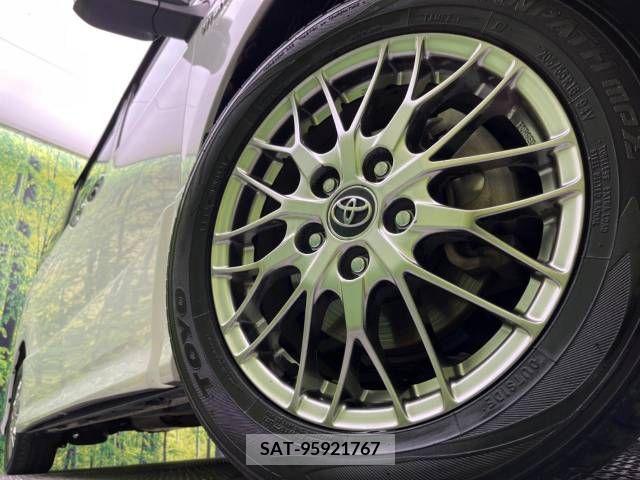 Toyota VOXY HYBRID 2018-05 382448-13