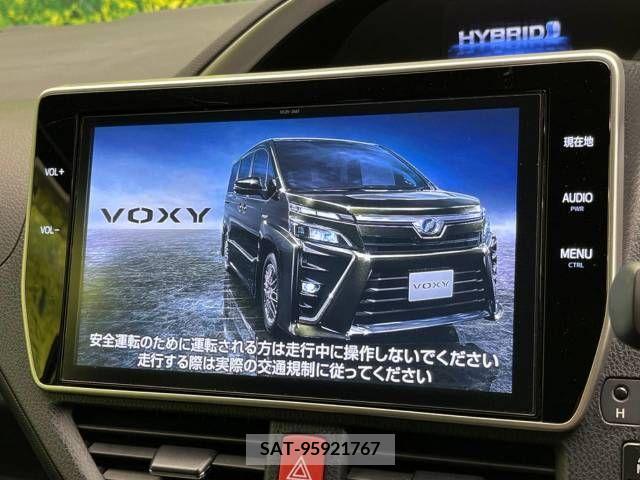 Toyota VOXY HYBRID 2018-05 382448-3
