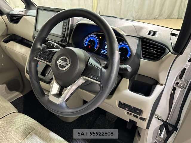 Nissan ROOX 2023-01 276159-12