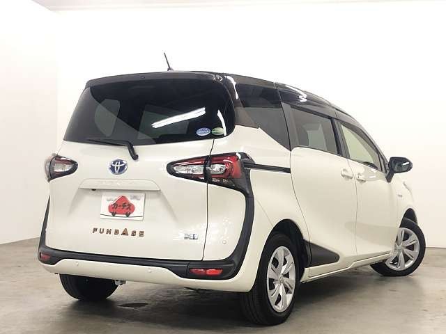 Toyota SIENTA 2018-11 180379-2