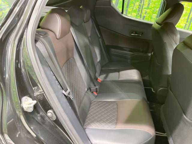 Toyota C-HR 2018-03 195845-9