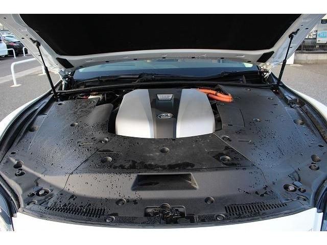 Lexus LS 2017-11 22932-17