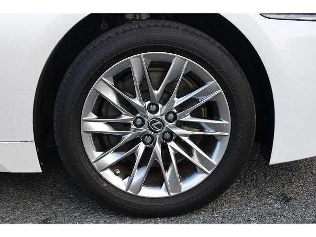 Lexus LS 2017-11 22932-9
