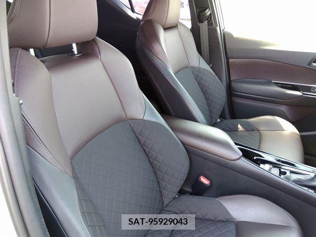 Toyota C-HR 2017-03 228809-16