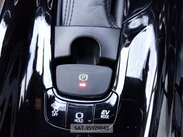 Toyota C-HR 2017-03 228809-8