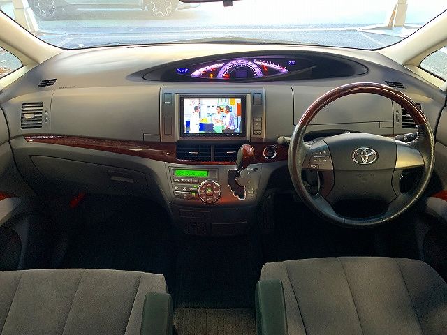 Toyota ESTIMA 2012-02 181827-1