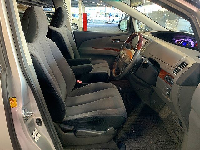Toyota ESTIMA 2012-02 181827-12